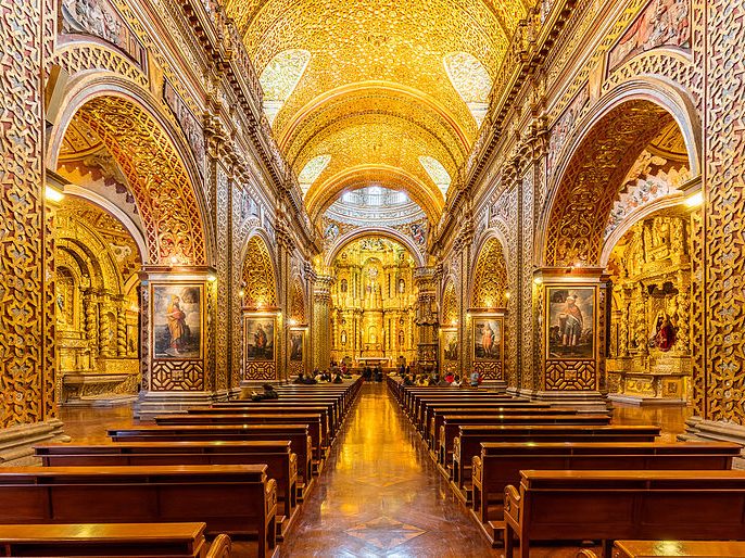 Iglesia_de_La_Compañía,_Quito,_Ecuador,_2015-07-22,_DD_149-151_HDR
